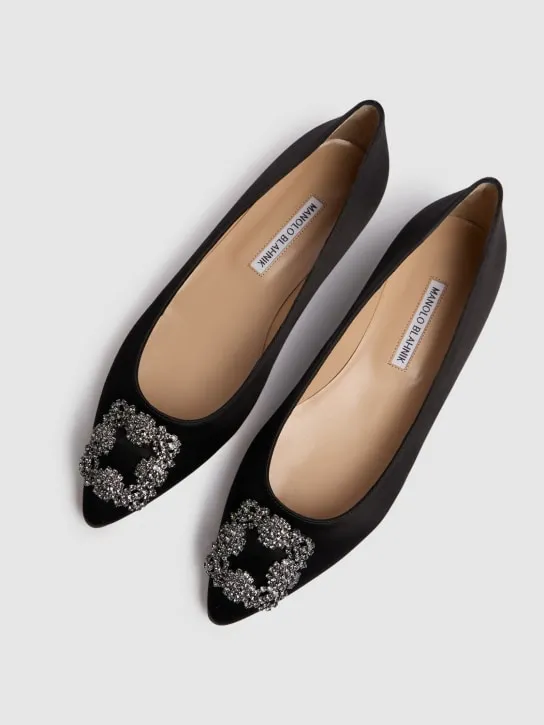 Manolo Blahnik   10mm Hangisi silk blend satin flats 