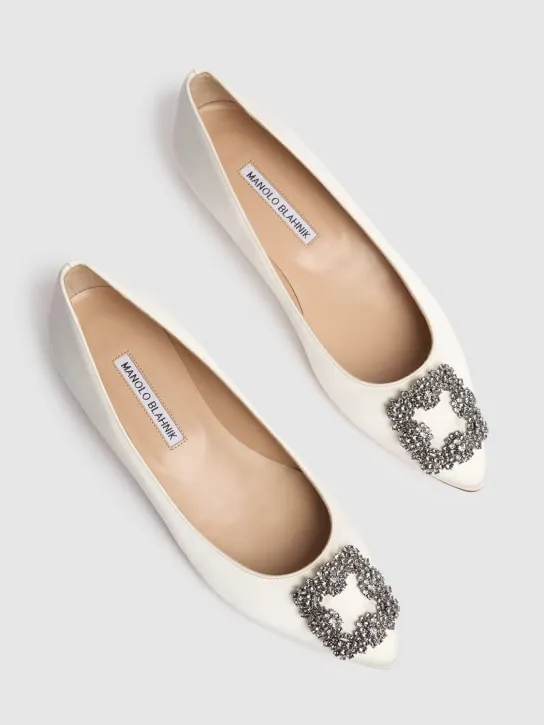 Manolo Blahnik   10mm Hangisi silk blend satin flats 