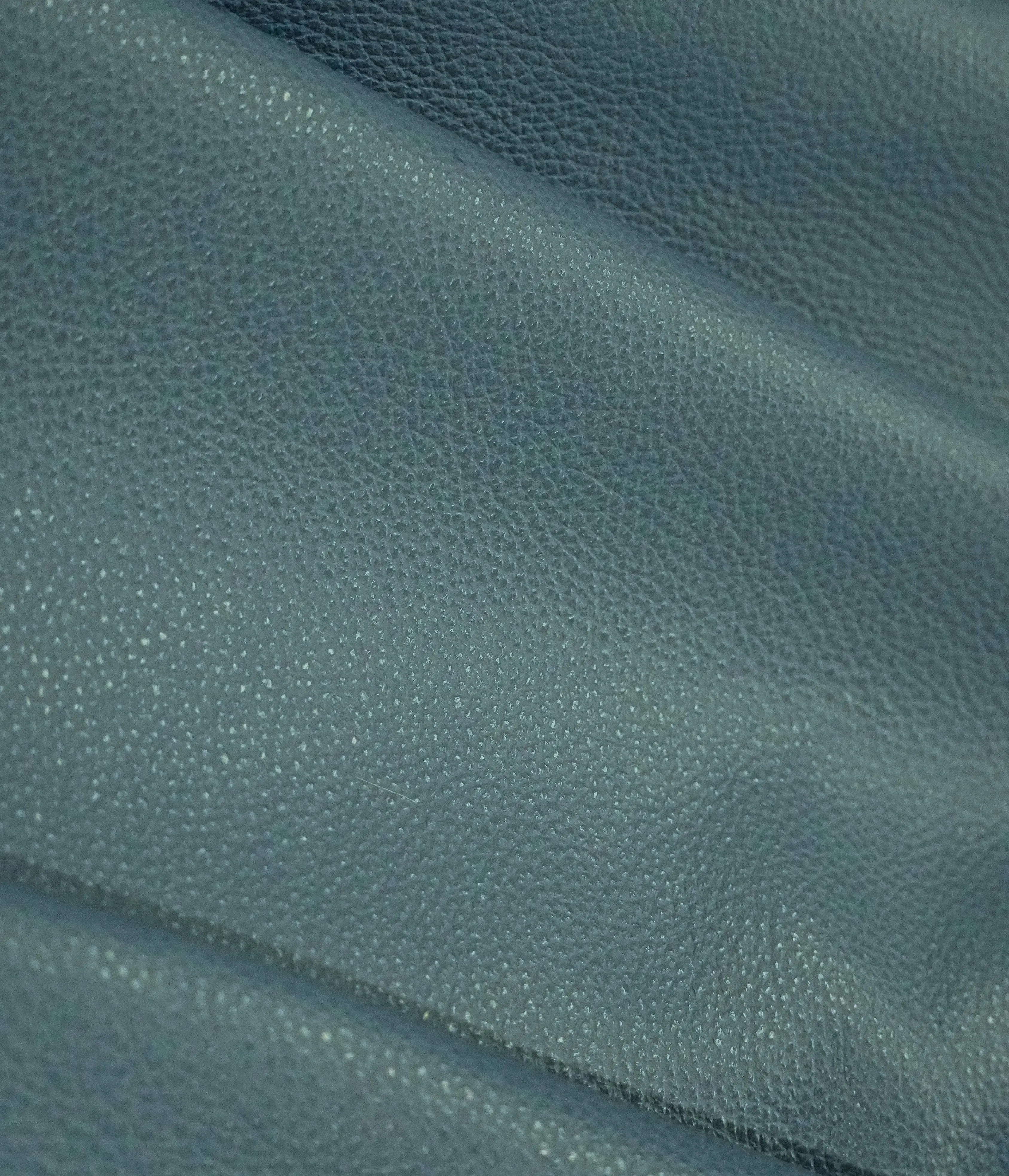 New York Pebble Grain Italian Cowhide